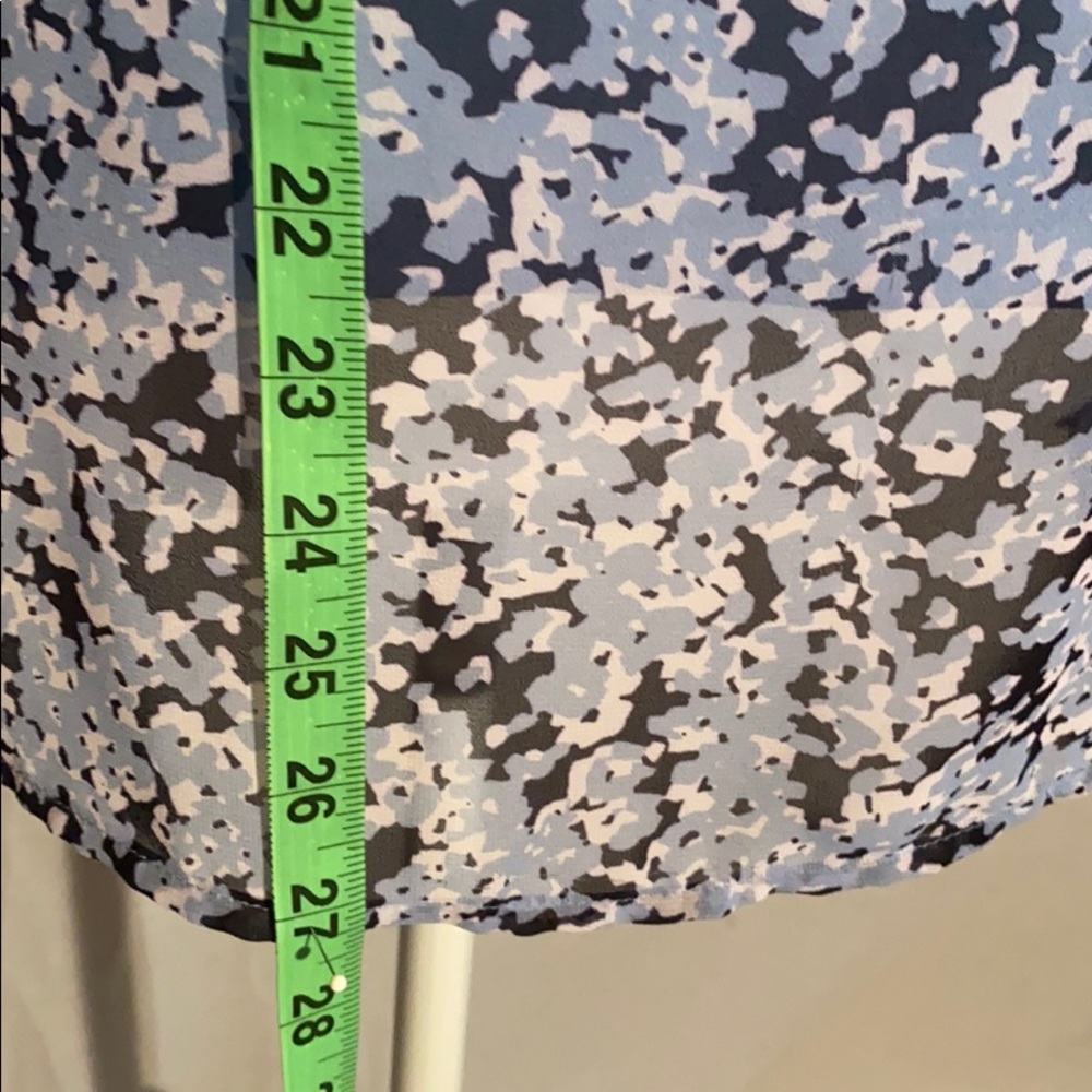 LIZ CLAIBORNE blouse - Picture 5 of 9